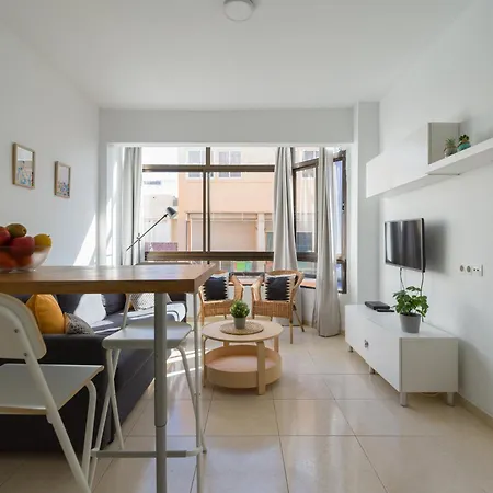 Cozy Flat Nearby Canteras